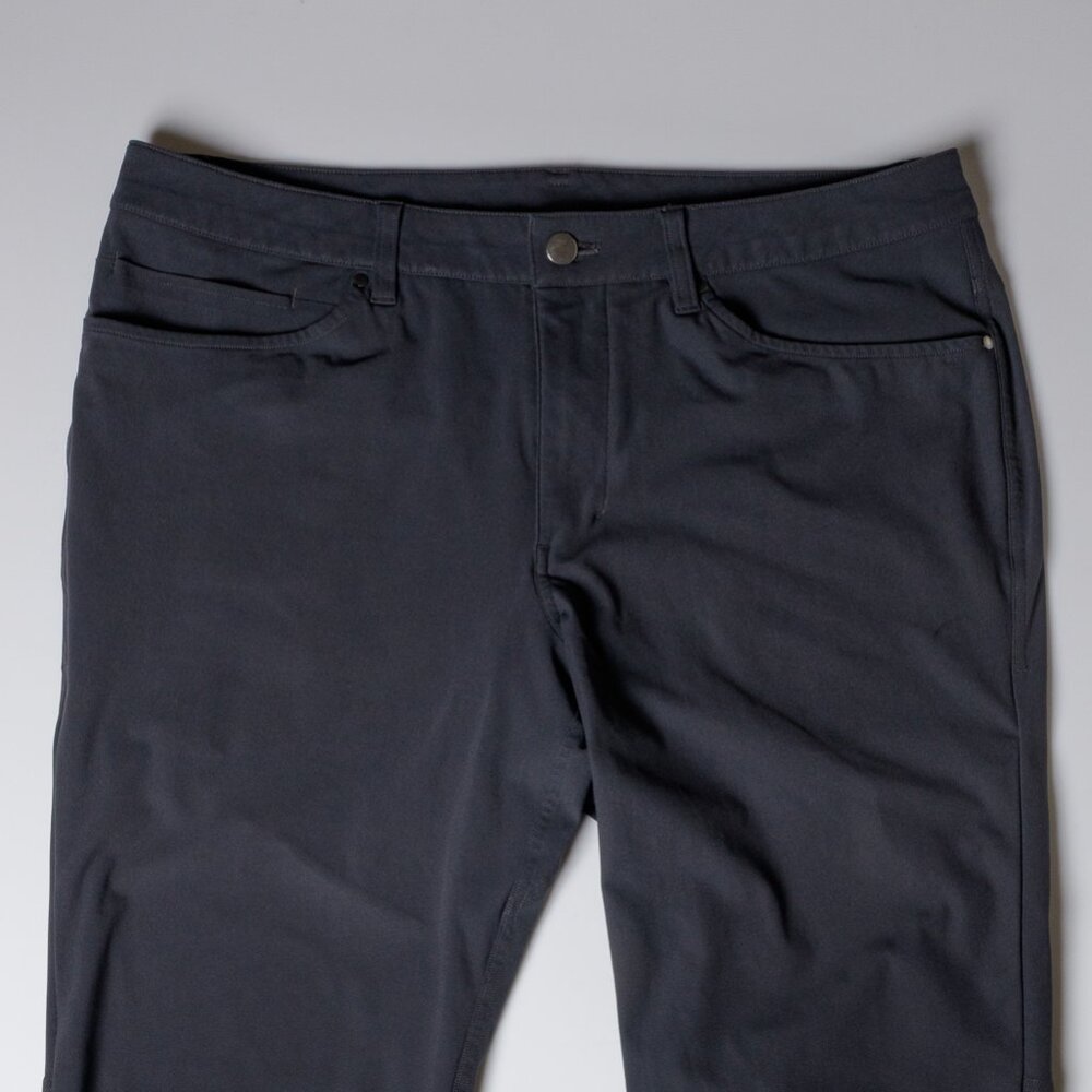 Lululemon ABC Pant Mens 34x30 Charcoal Warpstream 5 Pocket Slim Fit Stretch